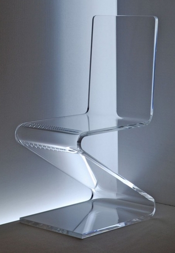 Chaise transparente design